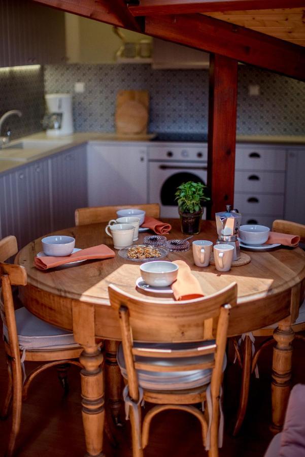 Country Style Attic In The Heart Of Preveza Appartement Buitenkant foto